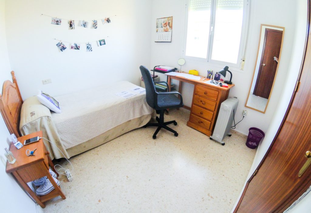habitación apartamentos universitarios cáceres