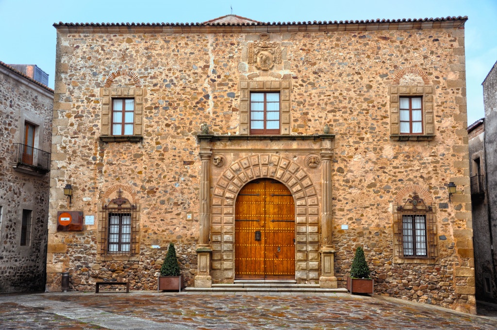 Qué ver en Cáceres, Palacio Episcopal